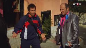 Leyla ile mecnunun bir efsane karekteri de 'kamil' dir, en iyi sahnelerini topladım, iyi seyirler. Leyla Ile Mecnun Nereye Kosuyor Bu Kamil Youtube