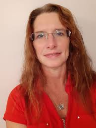 Hello everyone! I'm Erin, with a heart for encouraging and inspiring  others. I'm passionate about helping people live their best lives and dream  again. I believe in the power of a positive