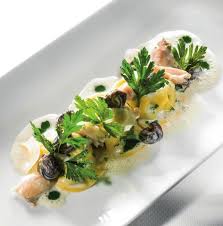 Ravioli De Cuisses De Grenouilles Escargots De Bourgogne Creme D Ail Doux Arts Gastronomie Recettes De Cuisine Gastronomie Entree Gastronomique