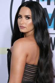 Pinterest Deborahpraha Demi Lovato Highlighted Makeup Look Reallylongha In 2020 Demi Lovato Hair Demi Lovato Hair Color Really Long Hair