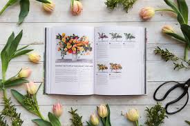 How to start a cut flower garden. The Cut Flower Garden Grow Harvest And Arrange Stunning Seasonal Blooms Benzakein Erin Chai Julie Waite Michele M Amazon De Bucher