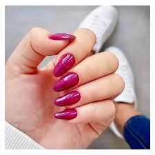 Si vous êtes en manque de temps mais adepte de tenue longue durée le vernis. Vernis A Ongles Semi Permanent Gel Ou Acrylique Quelle Est La Difference Beaute Et Bien Etre