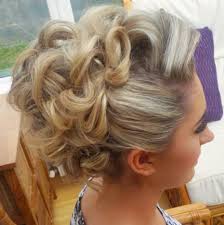 There's more than enough to whip it into an updo. 50 Updos For Long Hair Herinterest Com