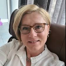 GESLAAGD🎓 🎓 Met trots deel ik dat ik mijn bachelor diploma in…