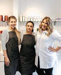 Sldt Skin Clinic In Melbourne Wear Cargo Crew Henry Aprons Paired With 3 4 Sleeve Riviera Strip In 2021 Beauty Salon Uniform Ideas Spa Uniform Beauty Therapist Uniform