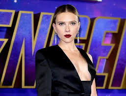 ✪ 10 последних фильмов с участием скарлетт йоханссон! Skarlett Johansson V Modnom Kombinezone Na Premere Filma Mstiteli Final Golosovanie Clips Online