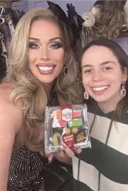 Last night was so fabulous at Eureka Live. Come out again tonight for  another amazing show with Blaze Duvall, Roxie Starrlite, and Fonda  LaFemme…stay and dance with us as DJ Ro (Harold