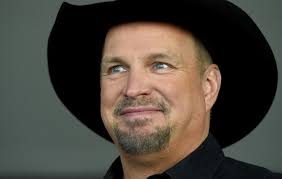 Watch the moment Garth Brooks' daughter gets proposed to after singing with  country music legend