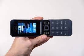 Nokia 2720 Flip review: proof you can't ...