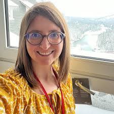 Sarah Laplante's Instagram, Twitter & Facebook