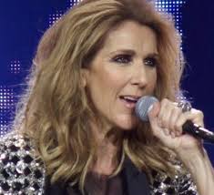 A Natale, quando si arriva ad una certa età, attorno ai 60 anni, ci si  ferma a riflettere. Penso a mio nonno, ci regalava mandarini...": Gerry  Scotti si racconta a FQMagazine -