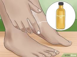 Simple foot soaks, moisturizers, and regular exfoliation can reduce dry skin on the feet, remove areas of dead skin and calluses, and prevent them from cracked heels make the feet vulnerable to infection, while thick calluses can make walking difficult or uncomfortable. 3 Ways To Shave Dead Skin Off Feet Wikihow