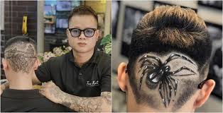 Model rambut pria keren 2021 selanjutnya ialah french crop. Keren Tukang Cukur Ini Jadikan Potongan Rambut Pelanggan Karya Seni Okezone Lifestyle