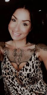 Wishing Lari Styles Larissa Nesset the very best Birthday today 🧁 this has  been such a great year for you but I bet your next trip around the sun will  be even