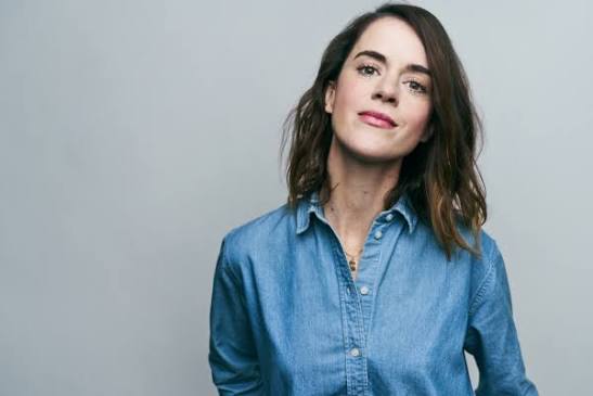 Interview: Mary Holland, Writer, Actor and Comedian | The 21st Show | Illinois Public Media