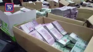 I also added duit baru malaysia (malaysia new coins) pictures that had been released by bnm (bank negara malaysia) on end of july 2011. Ada Duit Yang Dah Berlumut Metrotv