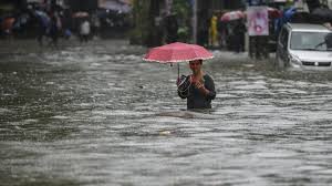 Monsoon hits mumbai yet again, historically it is 26/07 witnessing heavy rains and i am here, replying you today. Status Update On Mumbai Rains 10 Quick Facts Latest News India Hindustan Times