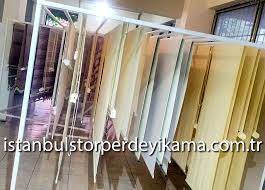 İşte bu noktada, kirlenen stor perdelerini yıkama firmalarına vermek yerine evinde yıkama yapmak isteyenlere bu işlemin ayrıntılarını derledik. Evde Stor Perde Nasil Yikanir Istanbul Stor Perde Yikama