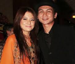 Wishnutama telah menikah dengan gista putri, sedangkan wina natalia bersama dengan. Anji Dan Wina Natalia Sudah Saling Memaafkan