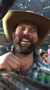 Paul Eaves Dominates at The American Rodeo Contender Finals