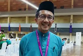 Customize your avatar with the baju melayu baju melayu baju melayu baju melayu and millions of other items. Bandar Rep Shows Up In His Lucky Outfit The Star