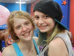 Laura Scoggins's Instagram, Twitter & Facebook