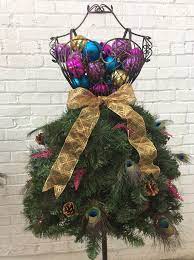 Diy Tutorial Super Easy Dress Form Christmas Tree On A Wire Form Dress Form Christmas Tree Christmas Tree Dress Peacock Christmas Tree