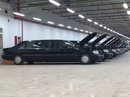 Chinese Gov Sells Eight Mercedes W140 Pullmans For Cheap Carscoops Mercedes W140 Mercedes Benz Cars Mercedes