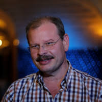 100+ perfiles de «Luis Alberto Salazar»