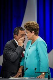 Desde pequeno pelé gostava de futebol e jogava com uma bola de pano. O Pt Quebrou O Brasil Cade A Dilma Da Campanha Eleitoral Jovem Pan