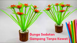 Maybe you would like to learn more about one of these? Cara Mebuat Bunga Krokot Dari Sedotan Plastik Beautiful Straw Flowers Youtube