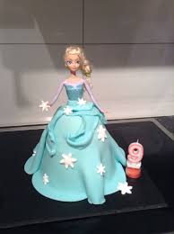 Elsa Barbiekuchen Geburtstagskuchen Kinder Geburtstag Elsa