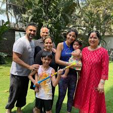 Kavita kundra has blamed shilpa shetty for the couple's split. Raj Kundra Net Worth 2021
