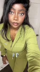 Halloween elf x figs 🌱@FIGS #figs #nursesoftiktok #nurse #infirmiere  #figsjumpsuit #figsscrubs #elf #halloween #blackelf