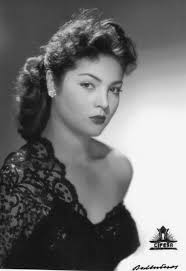 Sara Montiel, 1940's