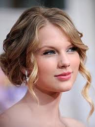 Taylor Swift 2010-2012 (1-5) lawan Taylor Swift 2019-2022 (6-11) :  r/VindictaRateCelebs