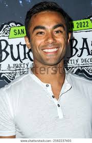 Brennan Mejia llega al Burton Bash Foto de stock 2182237601