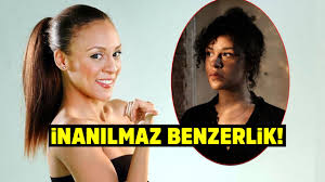Defne joy foster'ın fetö elebaşı fethullah gülen'e karşı bir tweet attığının hatırlatılması ve bu nedenle hedef olmuş olabilme ihtimalinin sorulması üzerine anne foster, hiç bilmiyorum. Defne Joy Foster