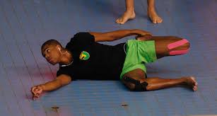 Tips to stretch muscles before and after swimming