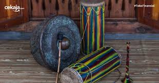 Secara harfiah, beleq berarti besar. 13 Kesenian Tradisional Nusa Tenggara Barat Yang Wajib Dilestarikan