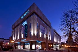 Take a look around the world's biggest primark as it opened its doors with all our latest collections. Primark Essen Essen Take Care Stay Safe