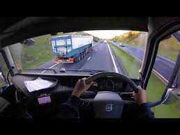 Fetita are 8 ani, e din siria si trage cu parul doua motocilete deodata. Truckereala23 Nu Conteaza Cat De Lung Ai Parul Youtube