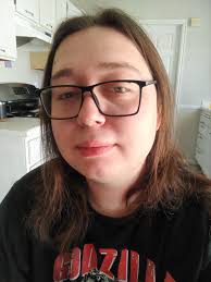 Hello. I'm Juan. I just got here. I'm single single looking for someone to  pass the time with. I still believe in friends 1st & dates. Chime in b4 we  dine in