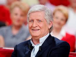 Patrick Sébastien pète un plomb et insulte les journalistes en direct sur  Europe 1