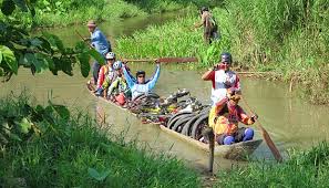 Rawa dano merupakan tempat wisata akan yang Bersepeda Di Rawa Dano Foto Tempo Co