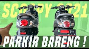 Hal menarik lainnya adalah penggunaan ban belang, artinya depan dan belakang profilnya berbeda. Adu Ganteng Scoopy 2020 Vs New Scoopy 2021 Auto Naksir Youtube