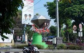 Diposting oleh dewi sherina on rabu, 01 september 2010. Warung Makan Patung Semar Mas Widi Jalan Jend A Yani Sragen Breaking News Sidang Isbat Penentuan Idulfitri 1 Syawal 1442 H Berita Satu Ada Puluhan Bahkan Ribuan Cara Untuk Mendapatkan