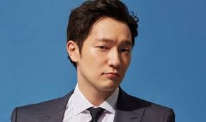 The Beauty of the Country" by Duong Tu and Ly Hien sets a record