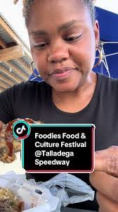 Erik Beal's Instagram, Twitter & Facebook