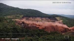 Barragem se rompe na mina de pau branco, em nova lima/mg. Video Mostra O Momento Exato Em Que Barragem Da Vale Se Rompe Em Brumadinho Minas Gerais G1